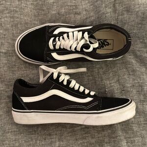 Vans OldSkool Shoes - Women’s 8.5/ Men’s 7